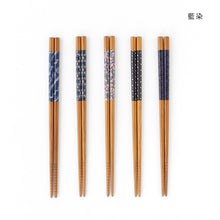 Load image into Gallery viewer, Bamboo Chopsticks Set